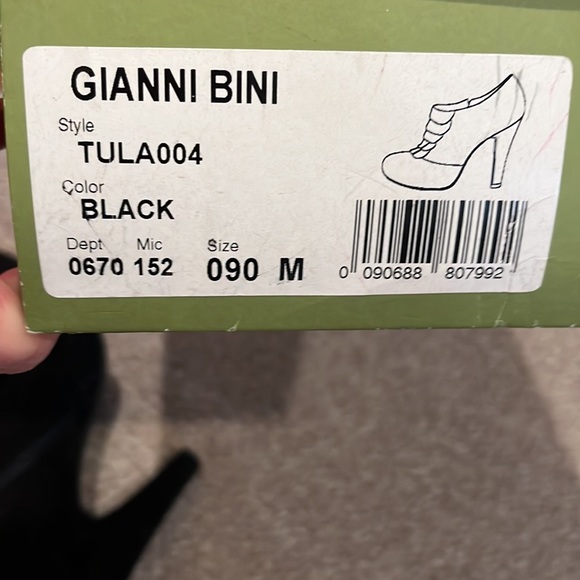 Gianni Bini Tula004 Booties - Picture 8 of 8